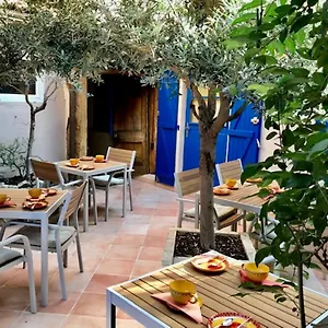 https://hotel-le-colbert.fr-provencehotel.com