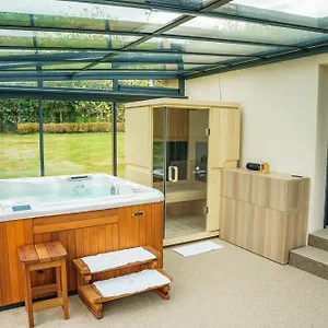 Bed & Breakfast La Perle Rare -, La Selle-en-Cogles